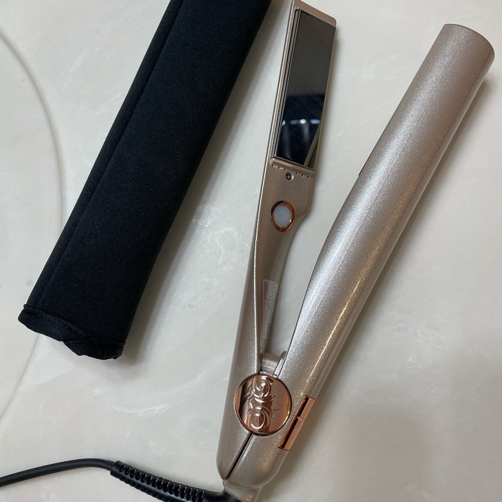 Barely used Tyme styling tool